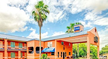 Travelodge by Wyndham San Antonio Lackland A F B
