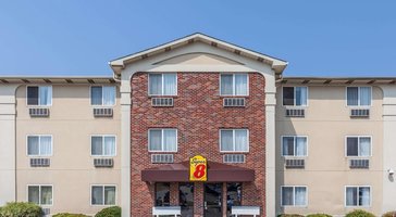Super 8 by Wyndham Irving DFW Airport/South