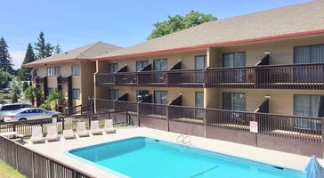 Howard Johnson by Wyndham Portland Airport