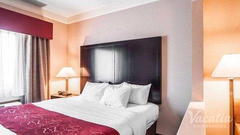 Comfort Suites Clackamas Portland Hotels In Oregon