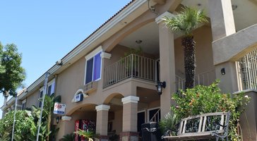 Howard Johnson by Wyndham Buena Park