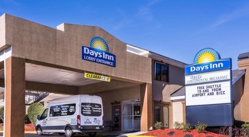 Days Inn by Wyndham College Park Airport Best Road