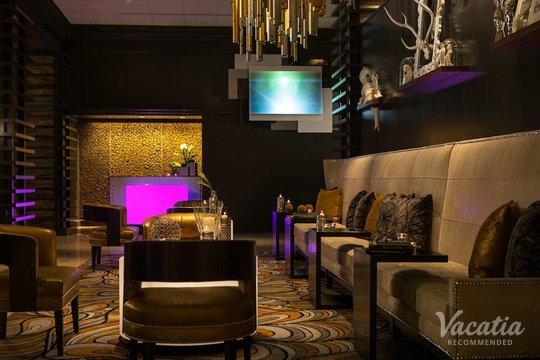 Renaissance Austin Hotel