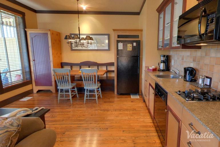 One Bedroom Timeshare Rental Embarc Blue Mountain Ontario Vacatia